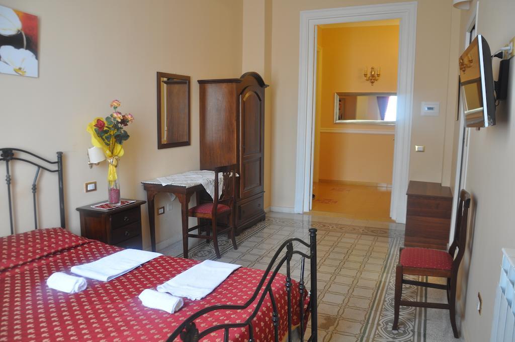 A Casa Di Anna Apartment Палермо Стая снимка